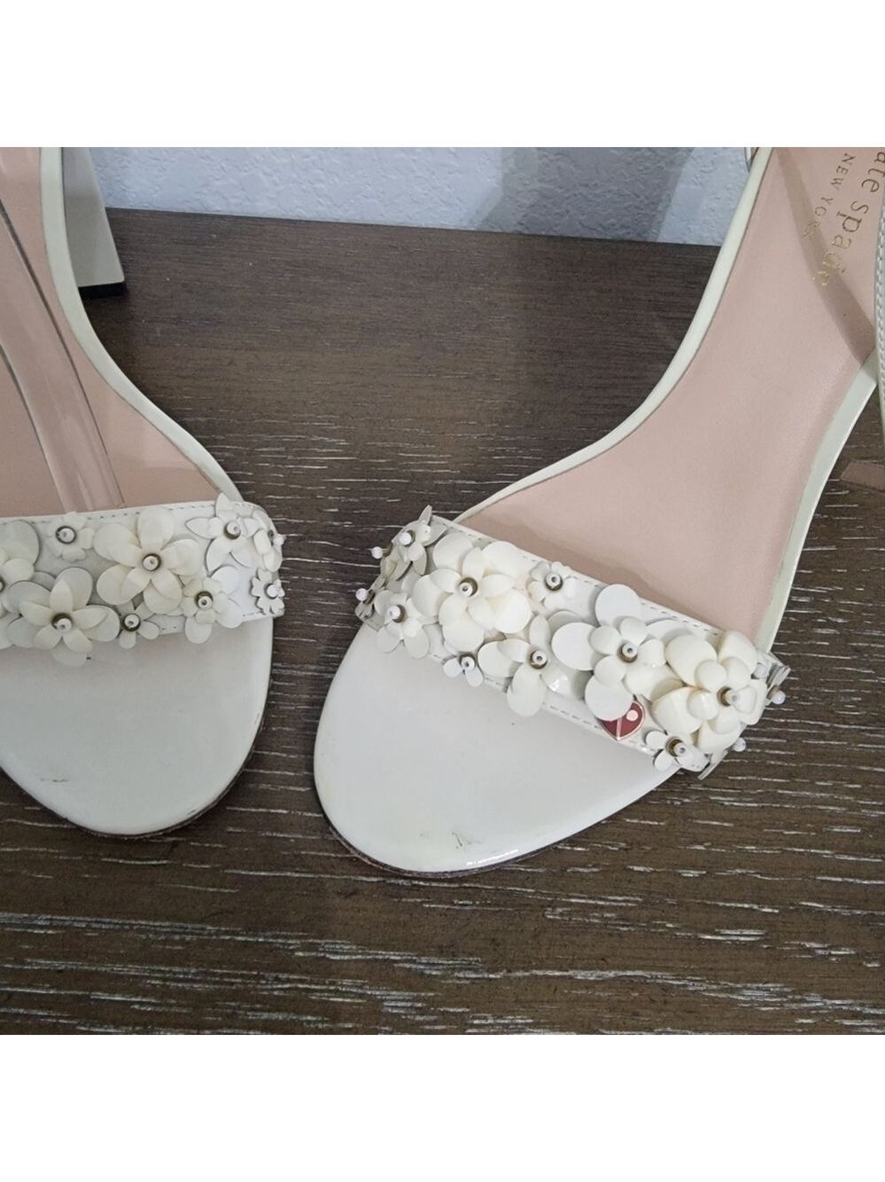 Kate Spade New York Off White Leather Sandals Heels Size 9 - Picture 3 of 5